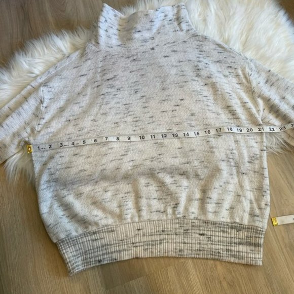 Anthropologie Grey Mock/Cowl Neck Sweater - Picture 9 of 11